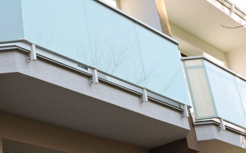 Detail oceľového zábradlia